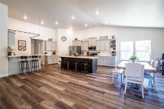 29200 Acorn Ct, Coarsegold, CA 93614