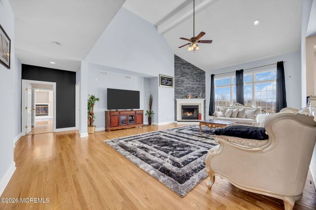 201 Sidney Road, Pittstown, NJ 08867
