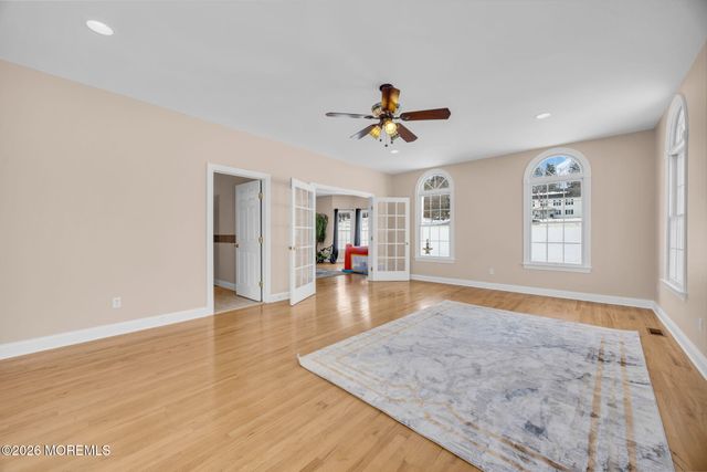 201 Sidney Road, Pittstown, NJ 08867