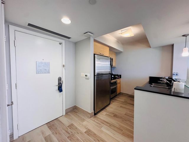 18683 Collins Avenue 2303, Sunny Isles Beach, FL 33160