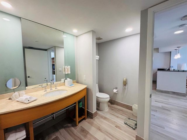 18683 Collins Avenue 2303, Sunny Isles Beach, FL 33160