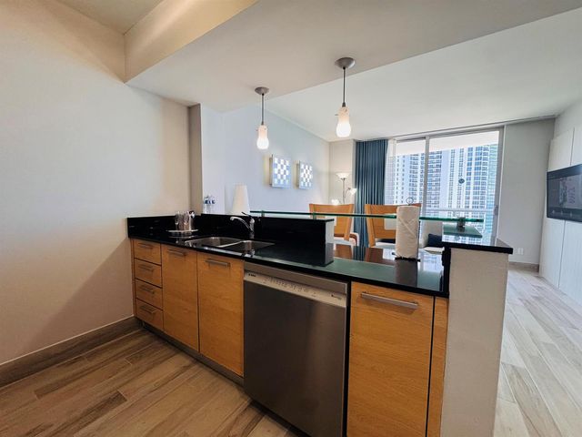 18683 Collins Avenue 2303, Sunny Isles Beach, FL 33160