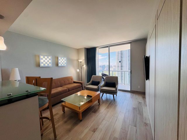 18683 Collins Avenue 2303, Sunny Isles Beach, FL 33160