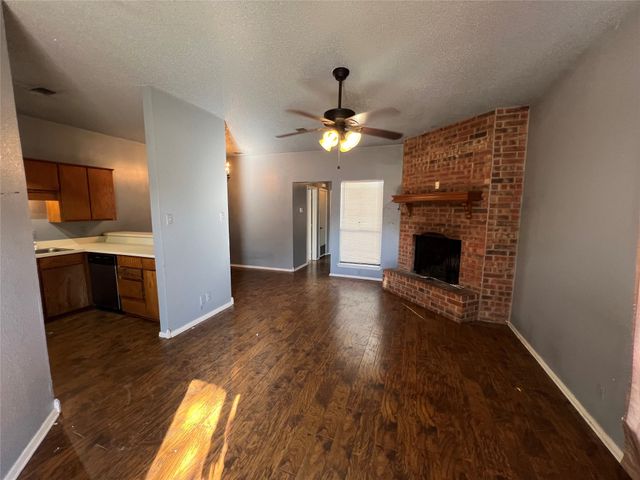 1509 N Grant Drive B, Sherman, TX 75092