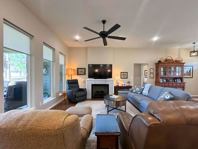 1 Nascapi Trace, Cherokee Village, AR 72529