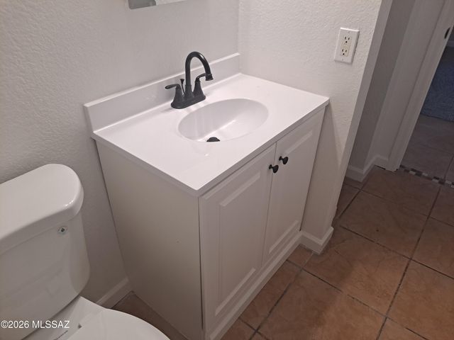1588 W Swisher Place, Tucson, AZ 85746