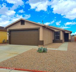 1588 W Swisher Place, Tucson, AZ 85746