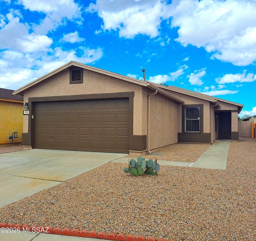 1588 W Swisher Place, Tucson, AZ 85746