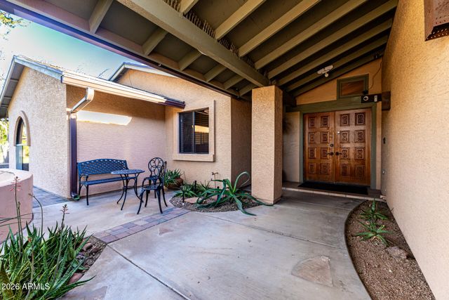 2115 W SHAWNEE Drive, Chandler, AZ 85224