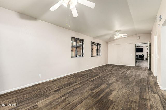 2115 W SHAWNEE Drive, Chandler, AZ 85224