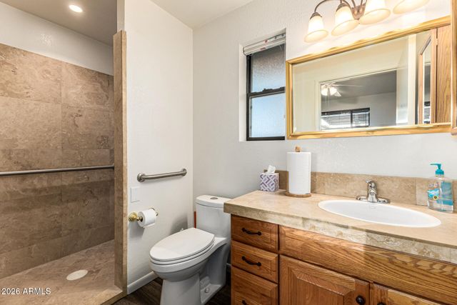 2115 W SHAWNEE Drive, Chandler, AZ 85224