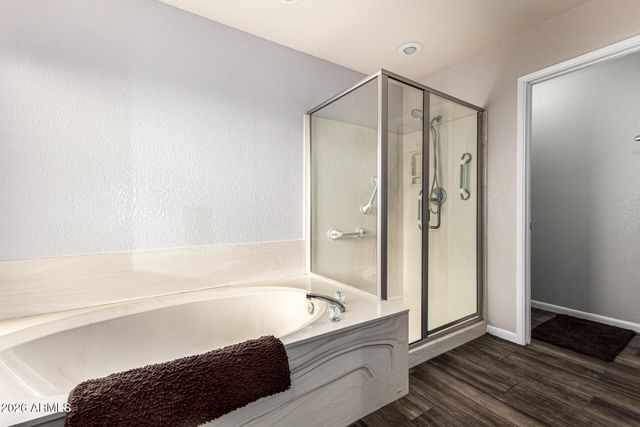 2115 W SHAWNEE Drive, Chandler, AZ 85224