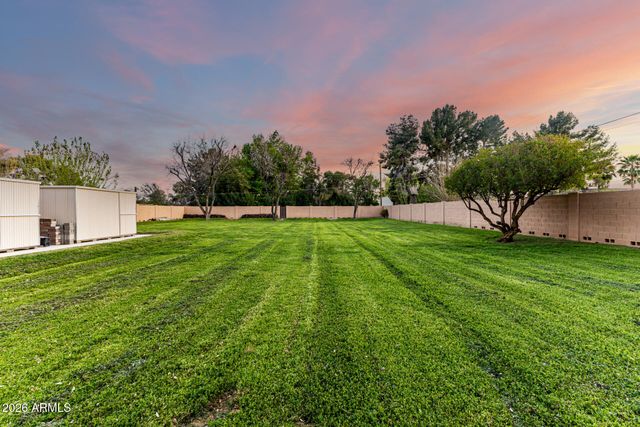 2115 W SHAWNEE Drive, Chandler, AZ 85224