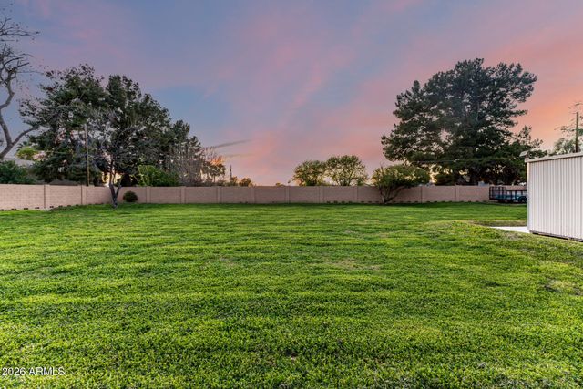 2115 W SHAWNEE Drive, Chandler, AZ 85224