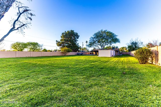 2115 W SHAWNEE Drive, Chandler, AZ 85224