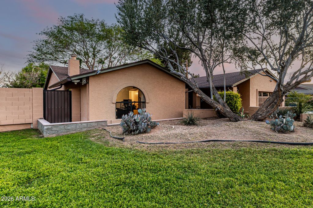 2115 W SHAWNEE Drive, Chandler, AZ 85224 — photo 5