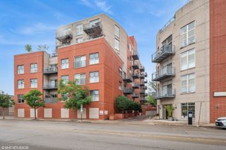 1210 CHICAGO Avenue 202, Evanston, IL 60202