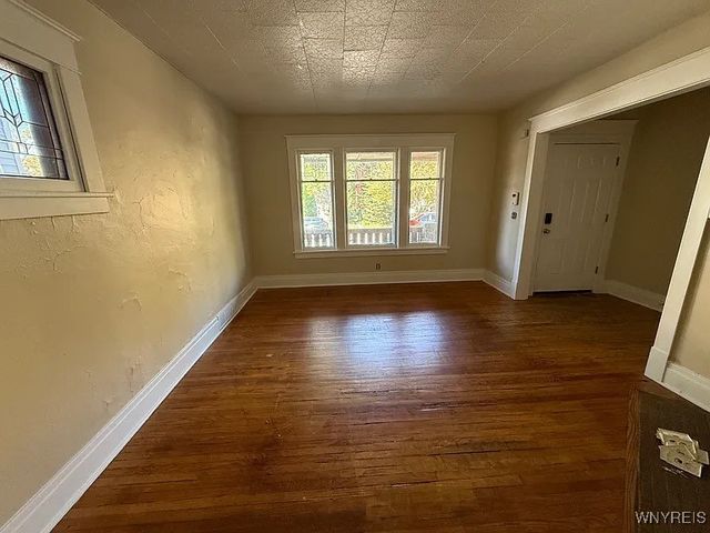 76 Vernon Place Lower, Buffalo, NY 14214