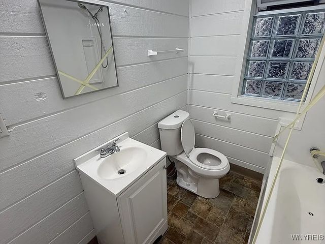 76 Vernon Place Lower, Buffalo, NY 14214