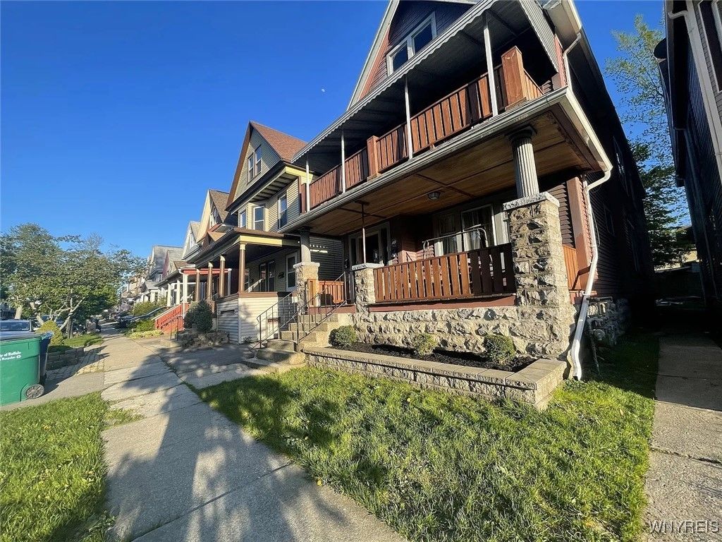 76 Vernon Place Lower, Buffalo, NY 14214