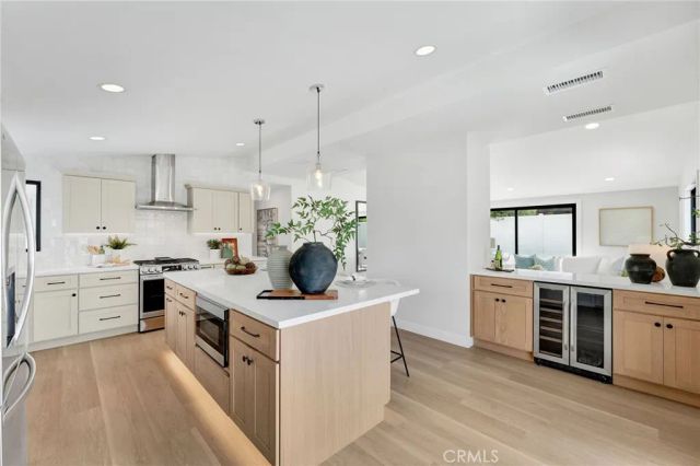 3064 Gibraltar, Costa Mesa, CA 92626
