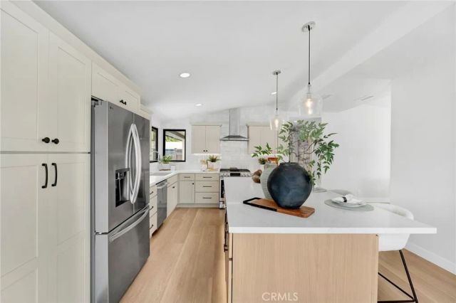 3064 Gibraltar, Costa Mesa, CA 92626