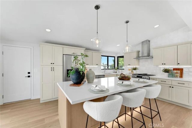 3064 Gibraltar, Costa Mesa, CA 92626