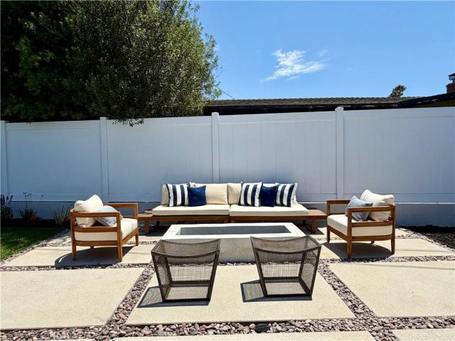 3064 Gibraltar, Costa Mesa, CA 92626