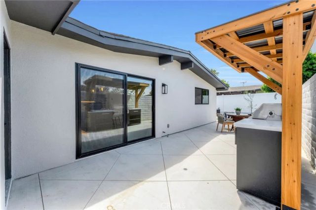 3064 Gibraltar, Costa Mesa, CA 92626