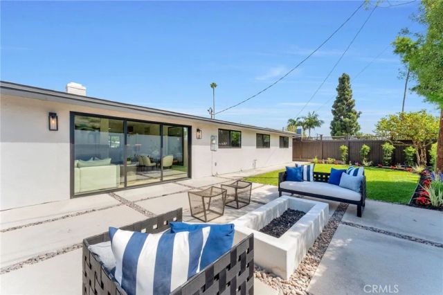 3064 Gibraltar, Costa Mesa, CA 92626