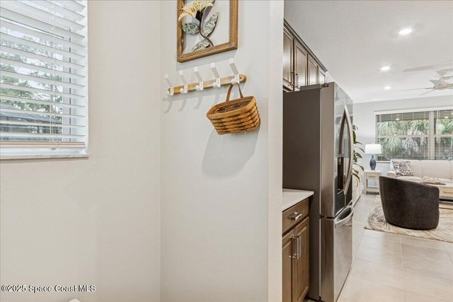 484 Veridian Circle NW, Palm Bay, FL 32907