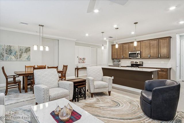 484 Veridian Circle NW, Palm Bay, FL 32907