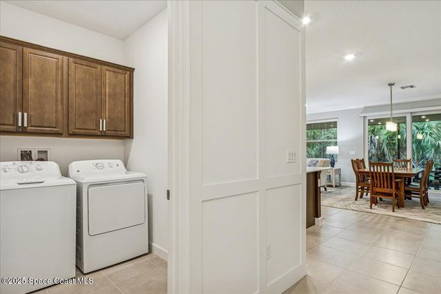 484 Veridian Circle NW, Palm Bay, FL 32907