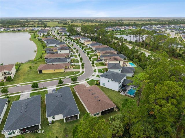 484 Veridian Circle NW, Palm Bay, FL 32907