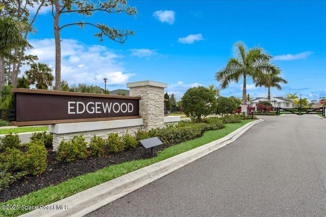 484 Veridian Circle NW, Palm Bay, FL 32907