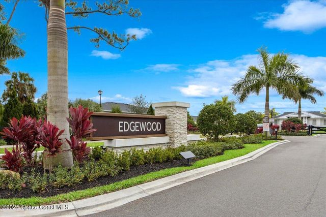 484 Veridian Circle NW, Palm Bay, FL 32907