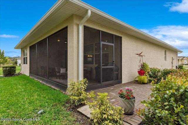 484 Veridian Circle NW, Palm Bay, FL 32907