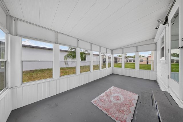 48 Florida Way, Port St. Lucie, FL 34952