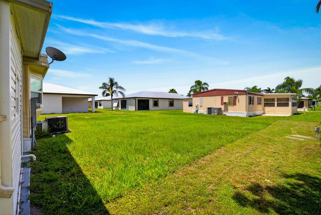 48 Florida Way, Port St. Lucie, FL 34952
