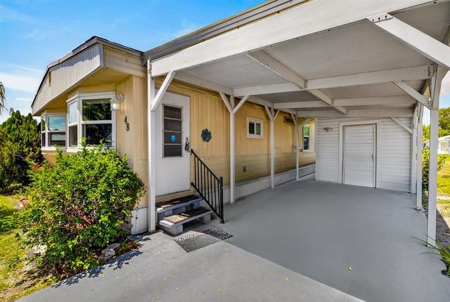 48 Florida Way, Port St. Lucie, FL 34952