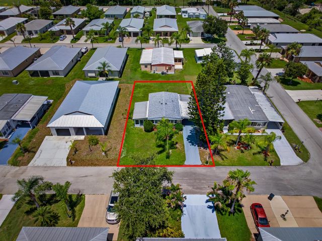 48 Florida Way, Port St. Lucie, FL 34952