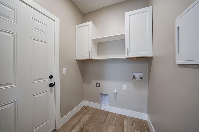 2523 DIXON TERRACE, Port Charlotte, FL 33981