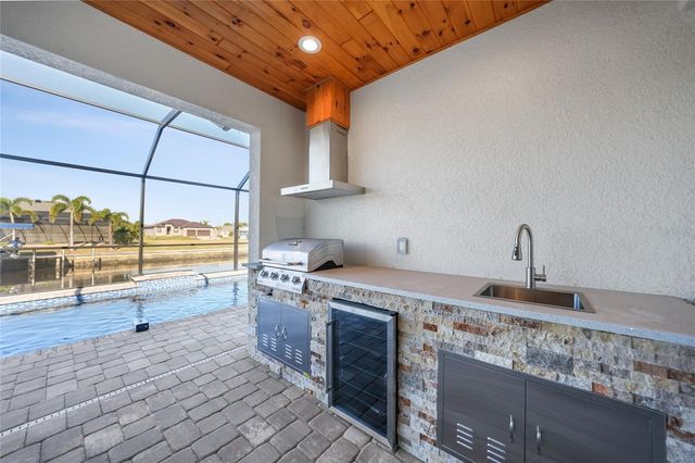 2523 DIXON TERRACE, Port Charlotte, FL 33981