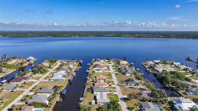 2523 DIXON TERRACE, Port Charlotte, FL 33981