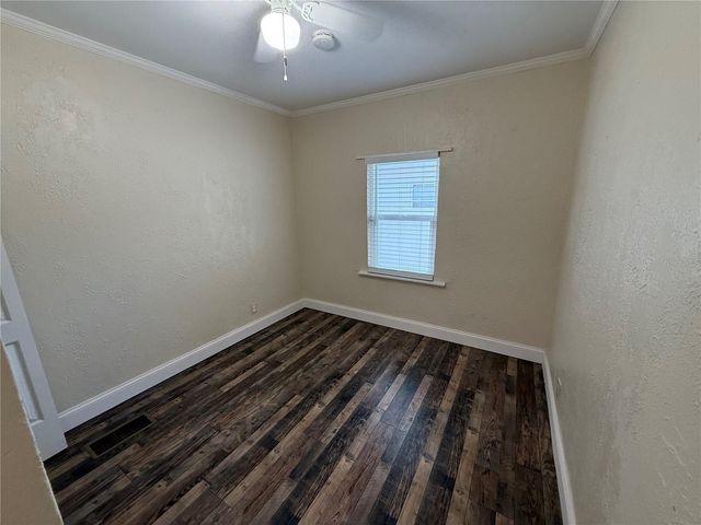 3833 IRIS STREET N, St Petersburg, FL 33703