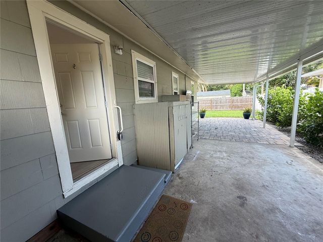 3833 IRIS STREET N, St Petersburg, FL 33703