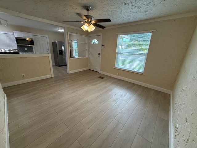 3833 IRIS STREET N, St Petersburg, FL 33703