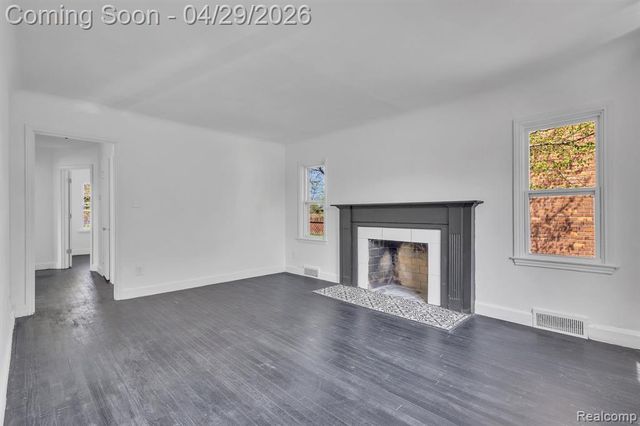 5903 Somerset Avenue, Detroit, MI 48224