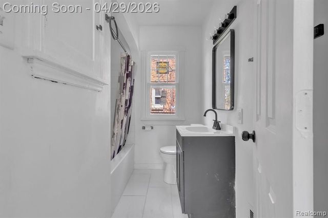 5903 Somerset Avenue, Detroit, MI 48224