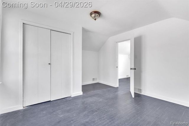 5903 Somerset Avenue, Detroit, MI 48224